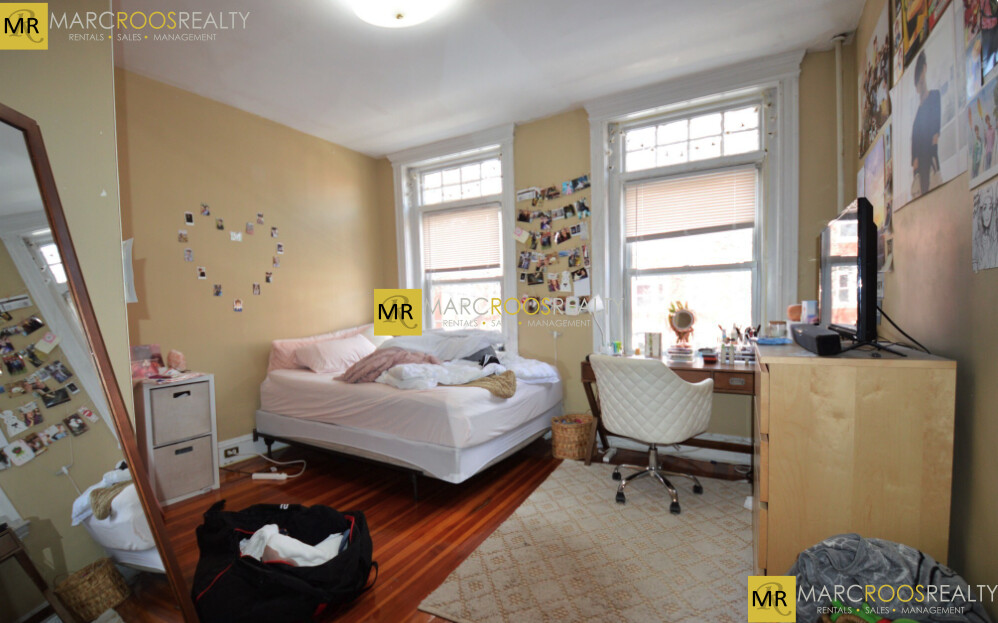 Photo 6 of Strathmore Rd. Unit 2
