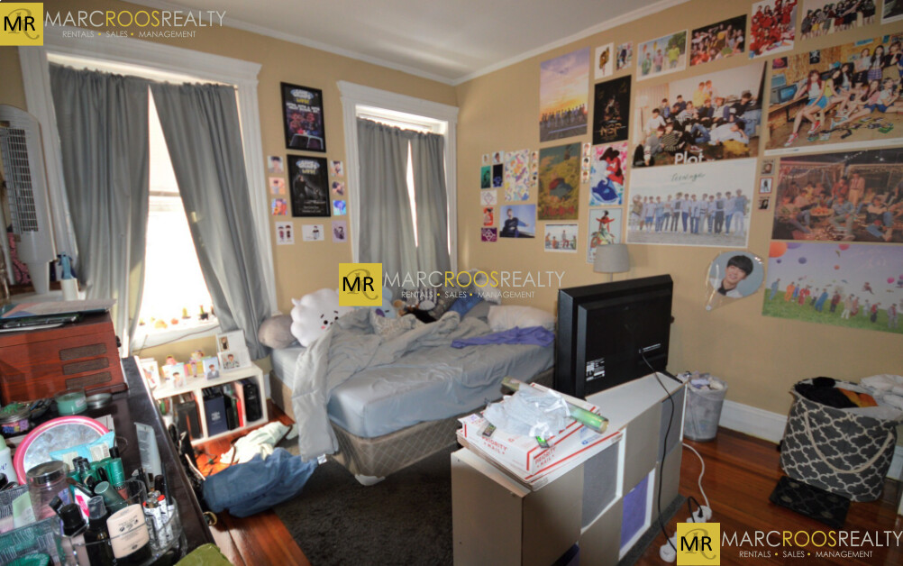 Photo 9 of Strathmore Rd. Unit 2