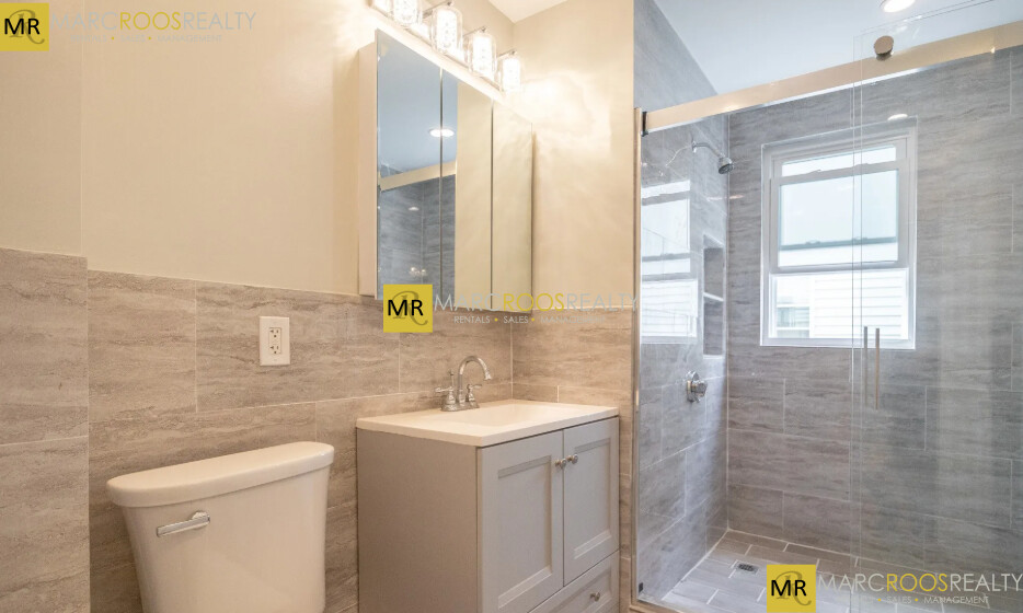 Photo 8 of 164 Hyde Park Ave. Unit 2
