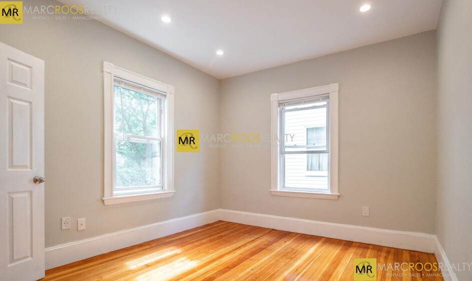 Photo 7 of 164 Hyde Park Ave. Unit 2