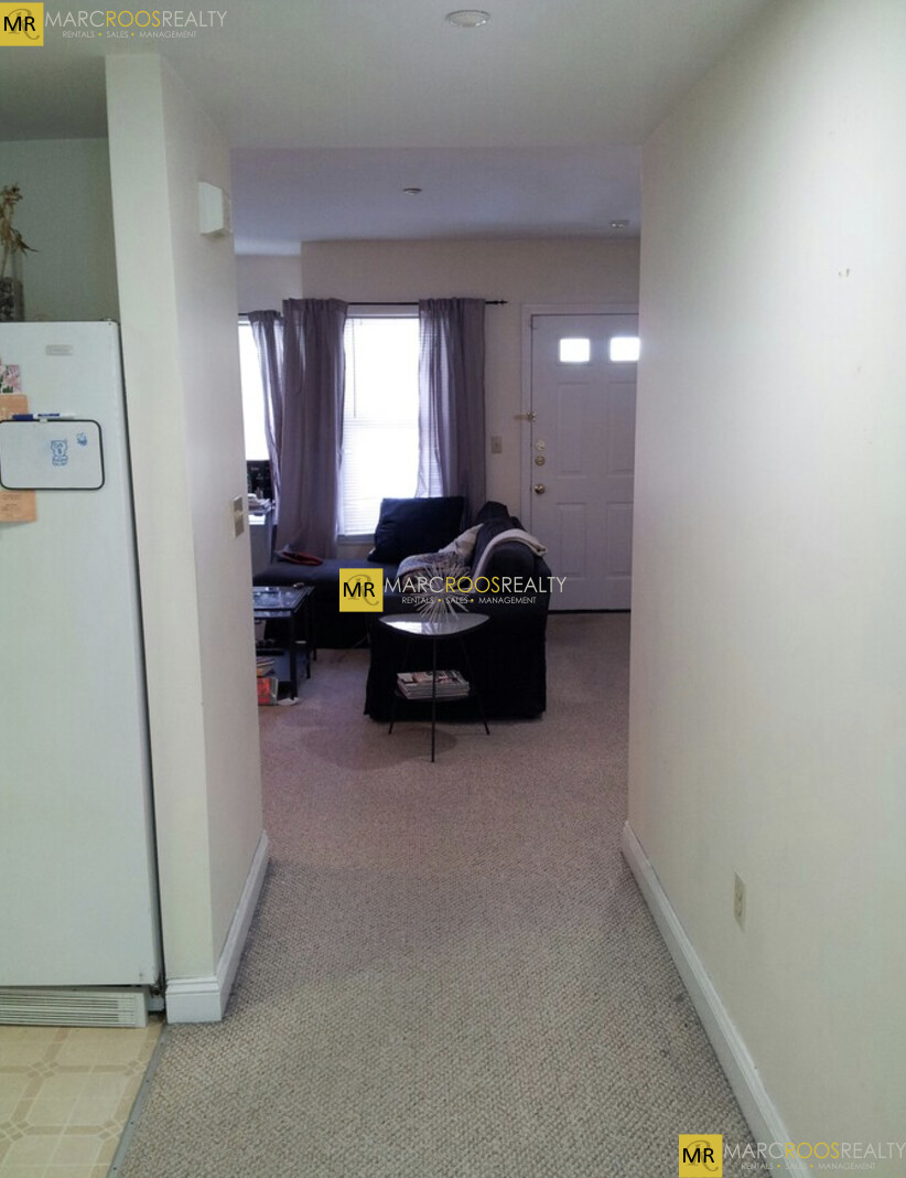 Photo 7 of Glencoe St. Unit 4
