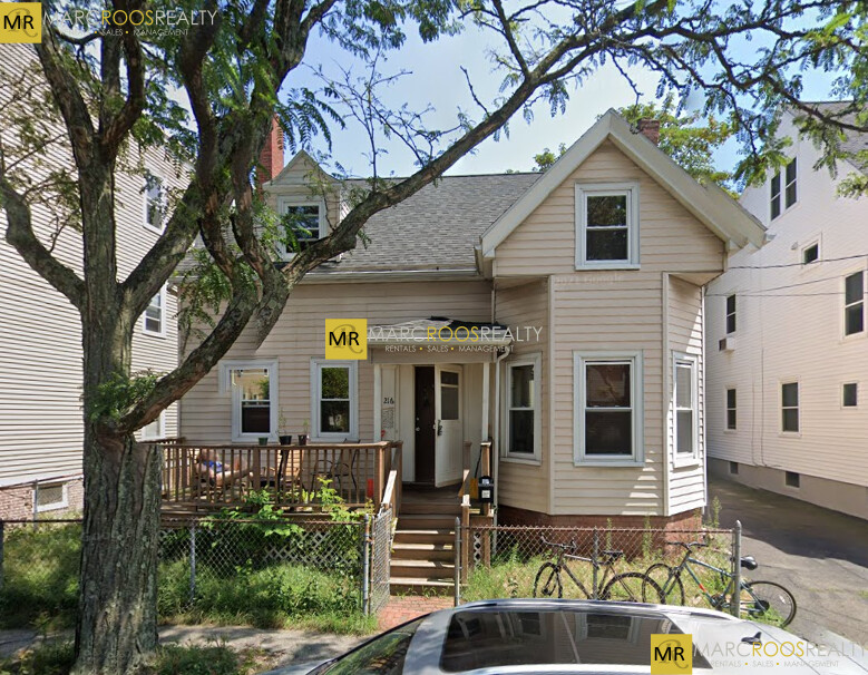 Photo 21 of 216 Norfolk St.