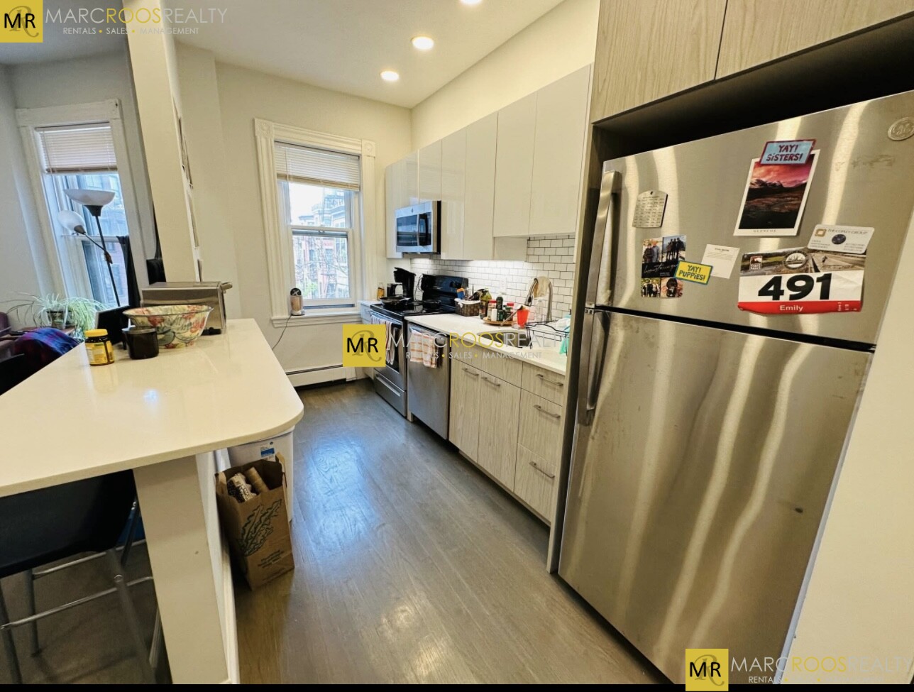 Photo 2 of 379 Commonwealth Ave. Unit 9