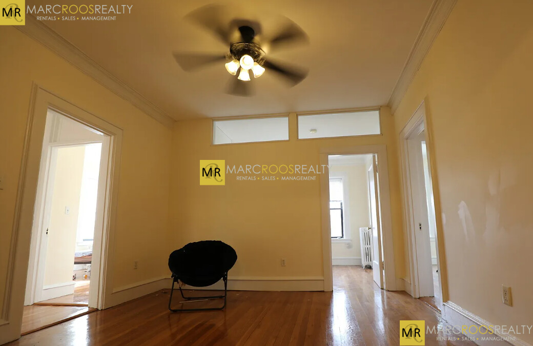 Photo 4 of 21 Park Vale Ave. Unit 11
