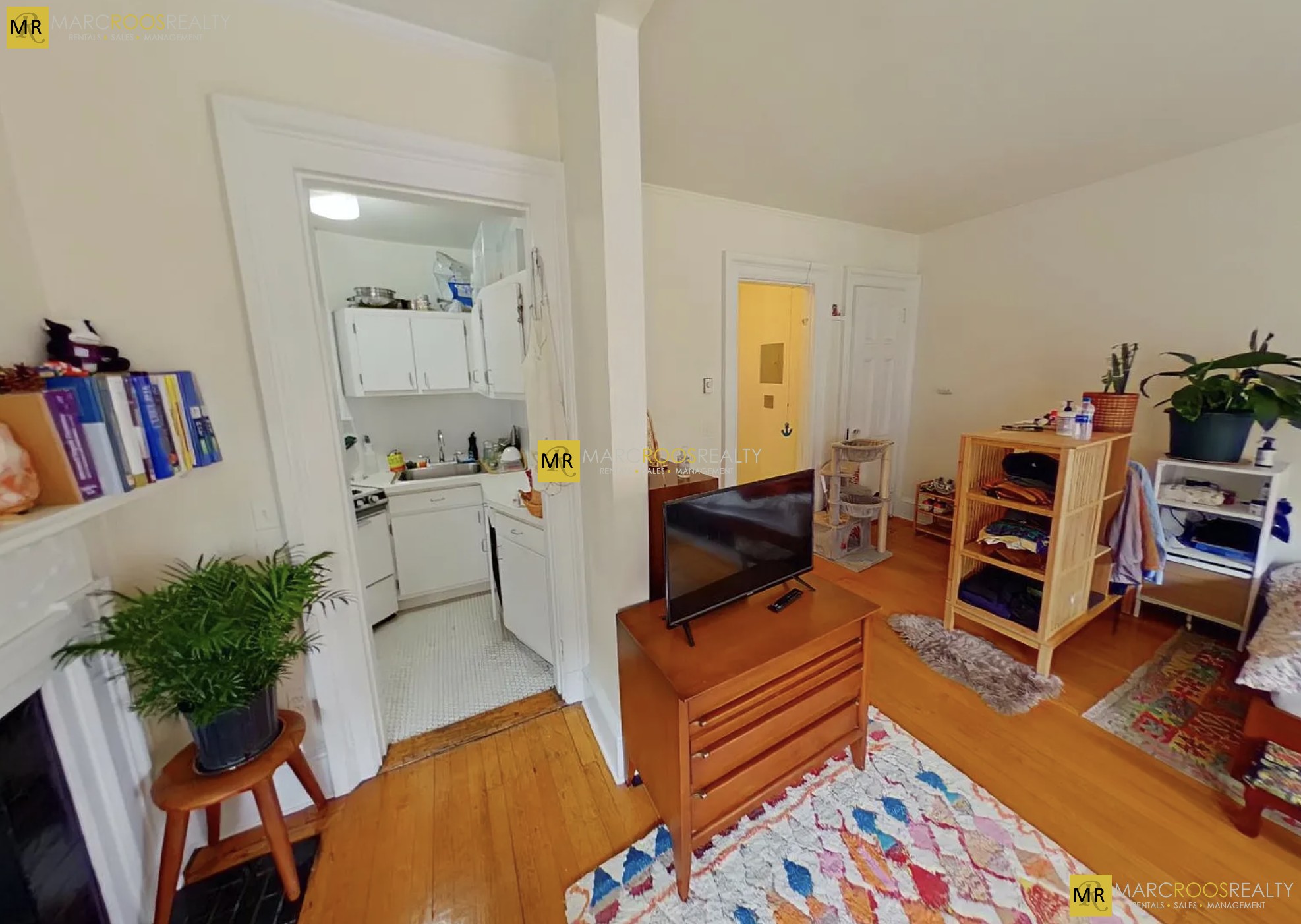 Photo 5 of 27 1/2 Massachusetts Ave. Unit 3