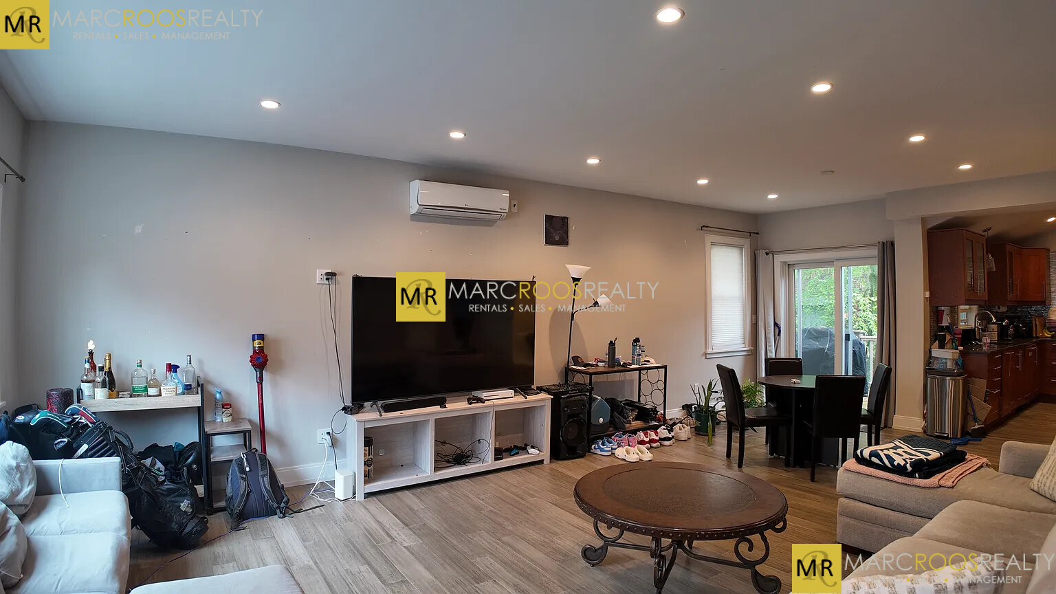 https://ygl-photos.s3.us-west-004.backblazeb2.com/75W683dcb02224a4.jpg