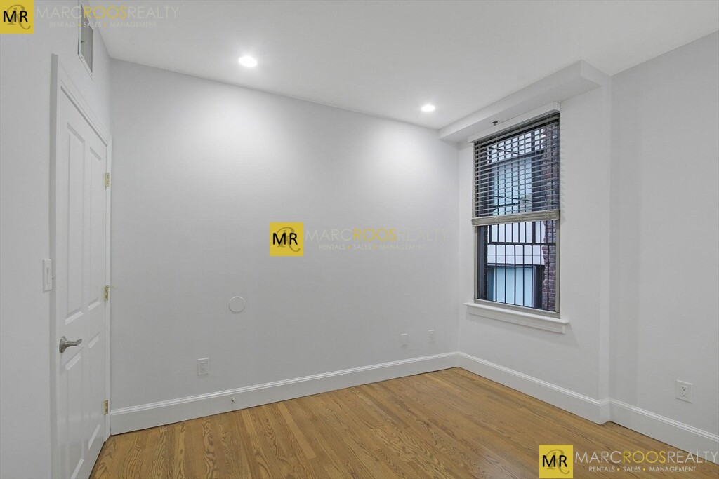Photo 10 of Boylston St. Unit 8 [NO ADS]