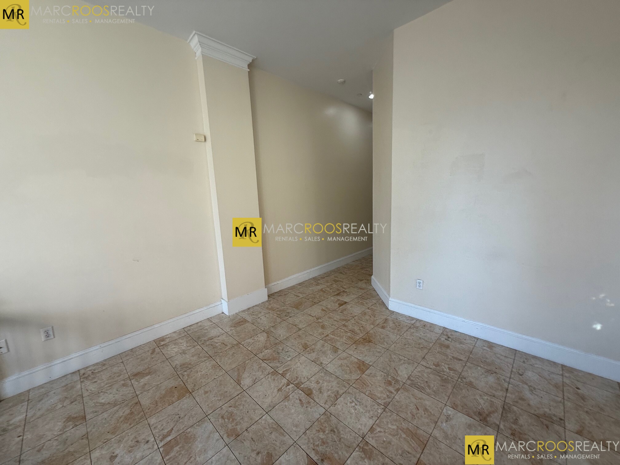 Photo 8 of 108 Richmond St. Unit 1
