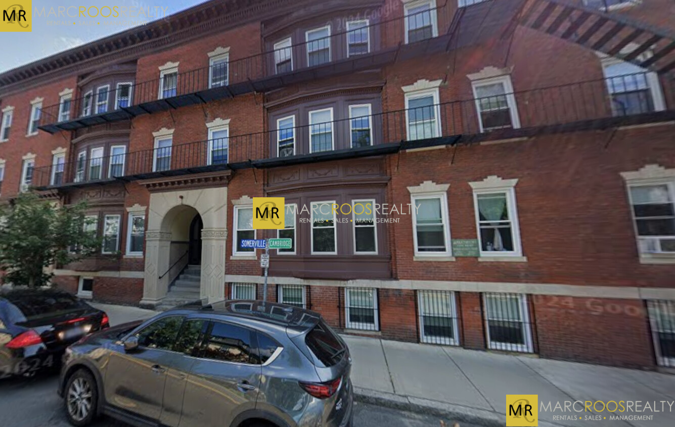 148 Oxford St., Somerville, MA - 3,075 USD/ month