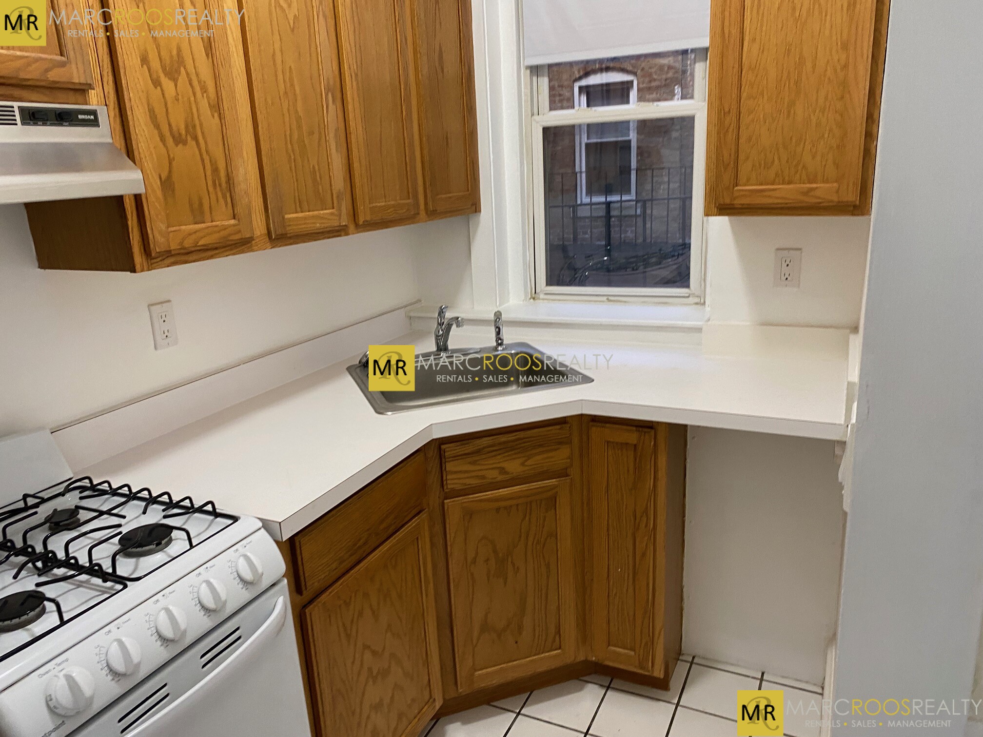 Photo 5 of 1127 Commonwealth Ave. Unit 10