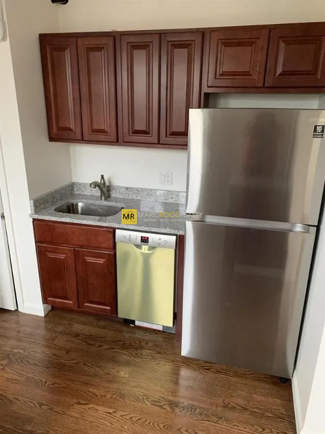 Garden Ct. Unit 3B, Boston