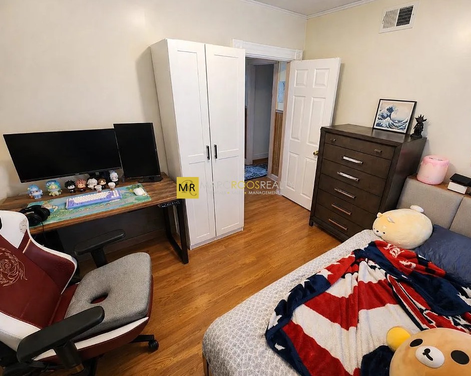 Photo 5 of Jefferson St. Unit 3