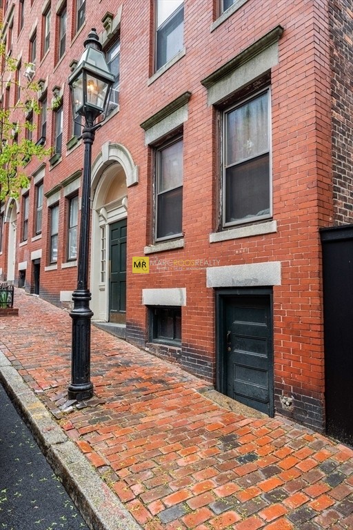 Photo 26 of Irving St. Unit 4