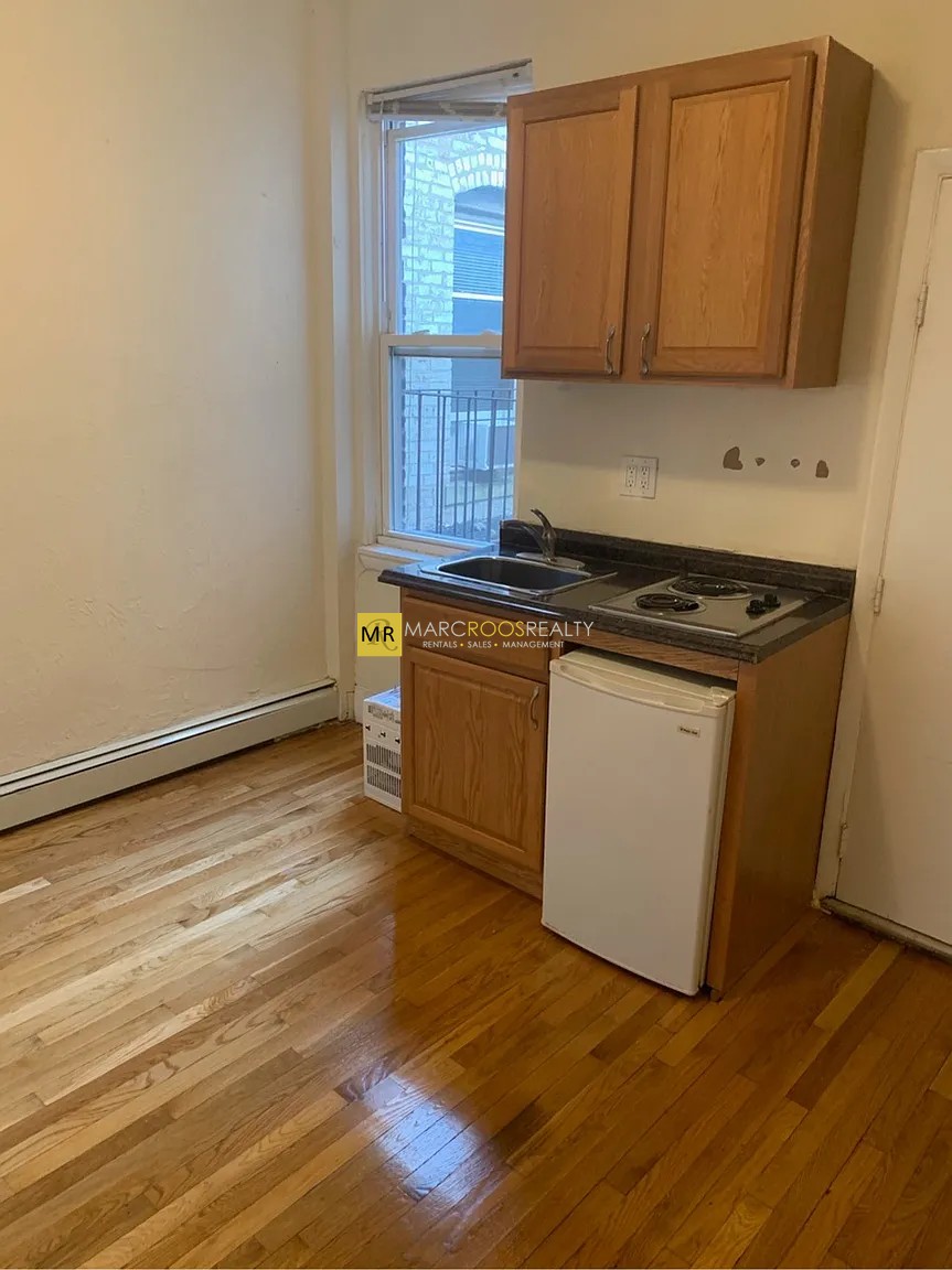 Photo 6 of South Huntington Unit 304
