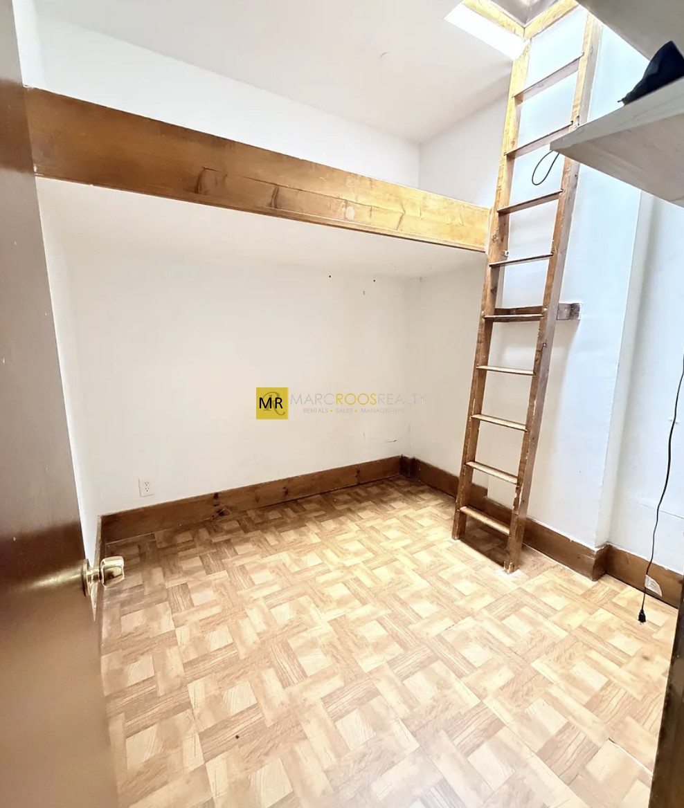 Photo 6 of 17 Aberdeen St. Unit 6
