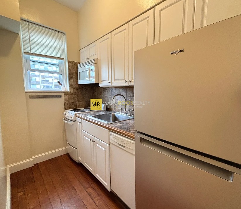 Photo 4 of Beacon St. Unit 45