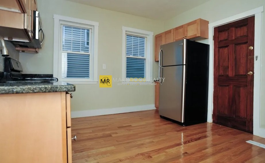 Photo 3 of Ridgewood St. Unit 2