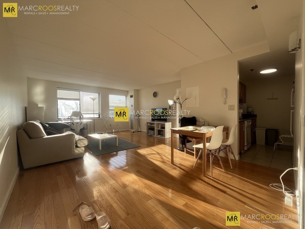 1933 Commonwealth Ave. Unit 504, Boston