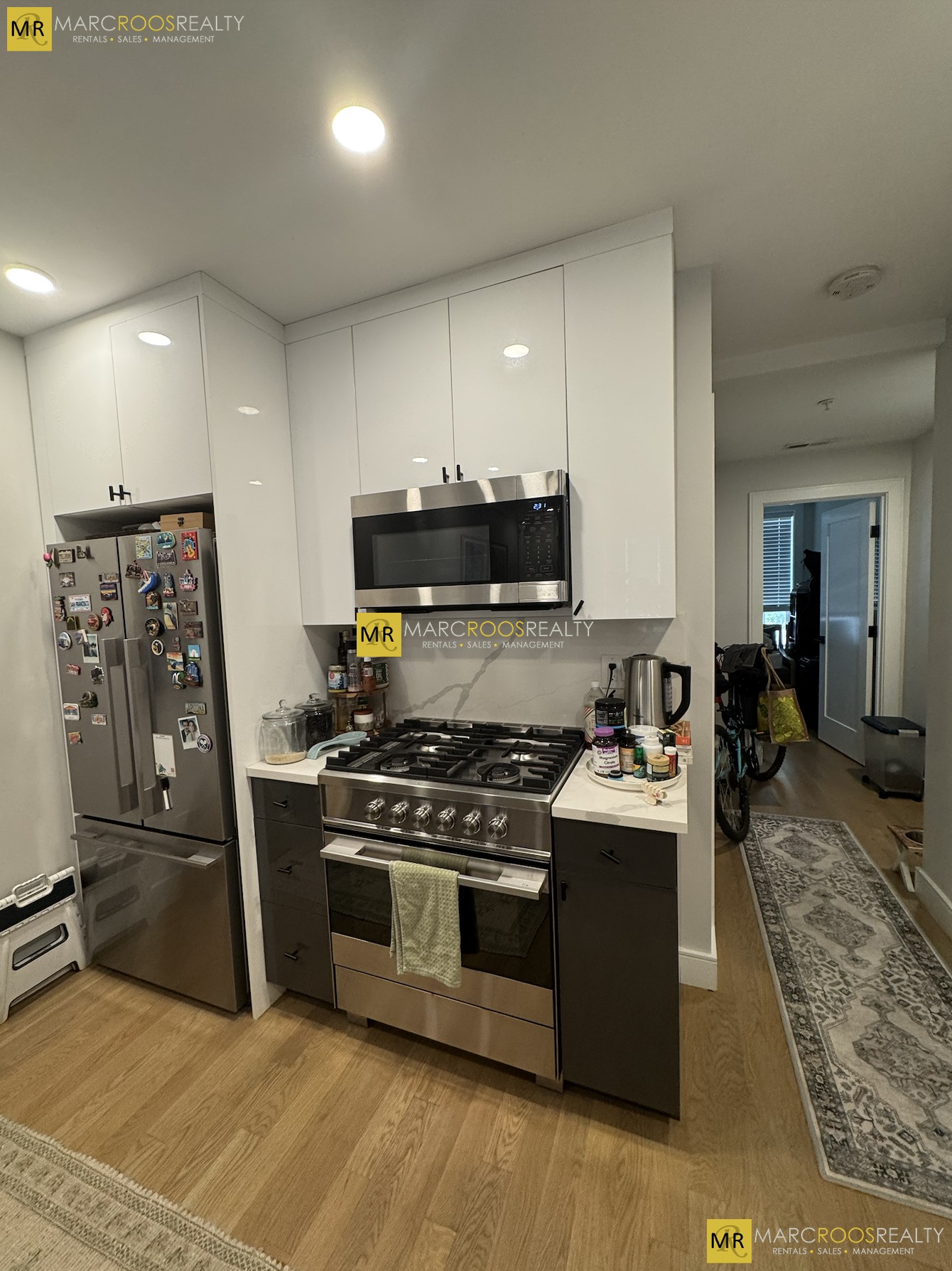 Photo 5 of Newbury St. Unit 2