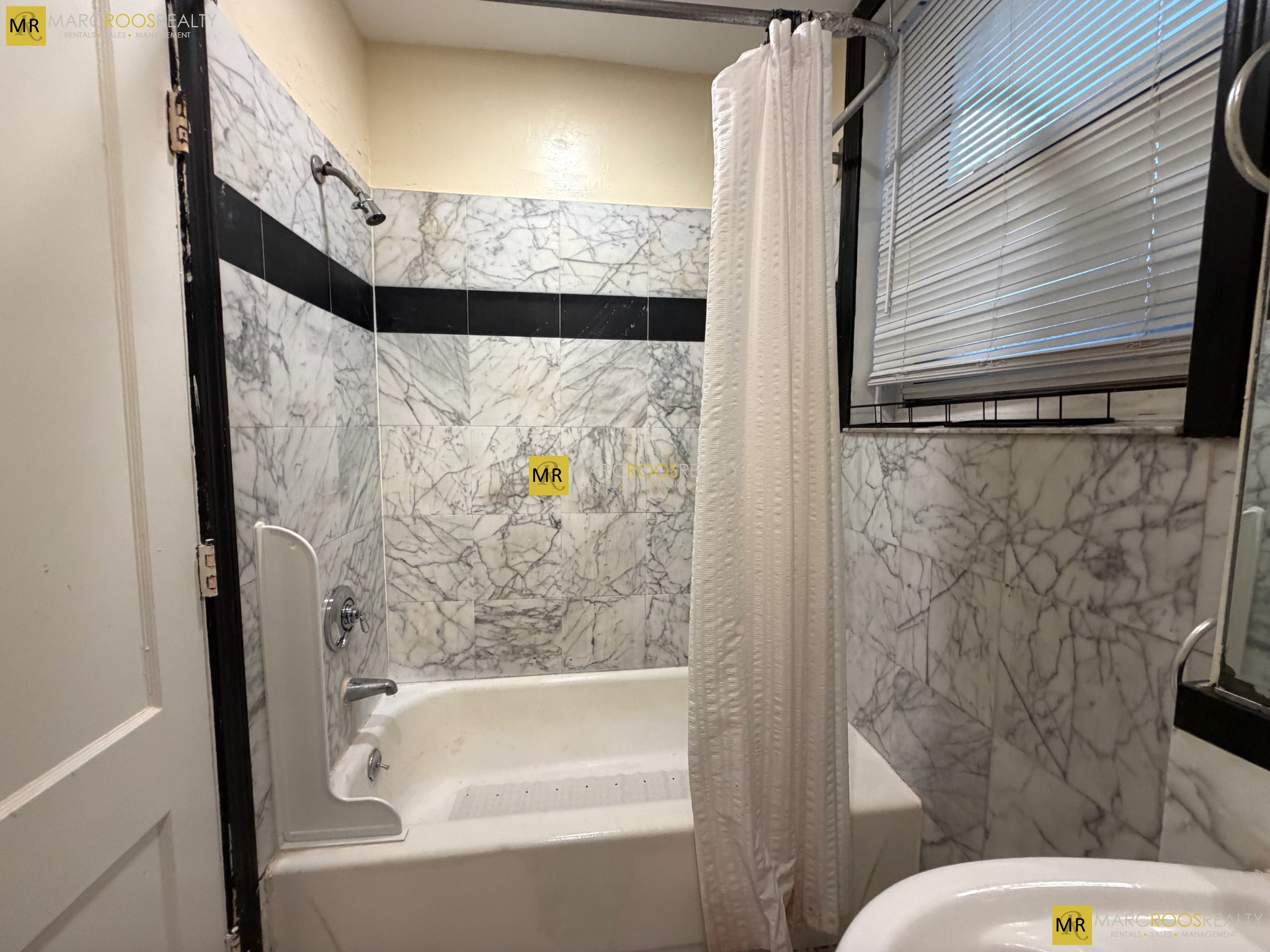 Photo 11 of Park Vale Ave. Unit 9