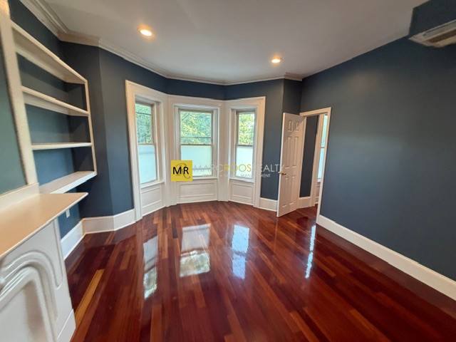 Photo 19 of Washington St. Unit 2
