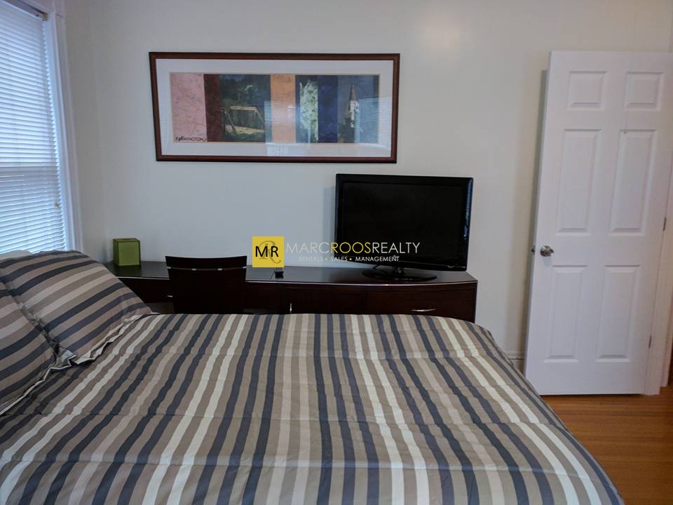 Photo 4 of 33 Jefferson St. Unit 3