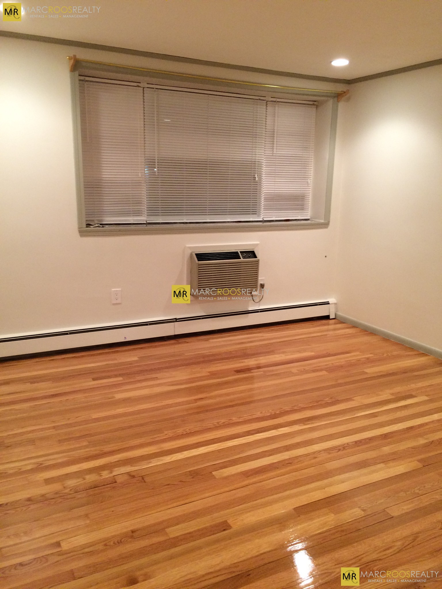 Photo 3 of Market St. Unit 8