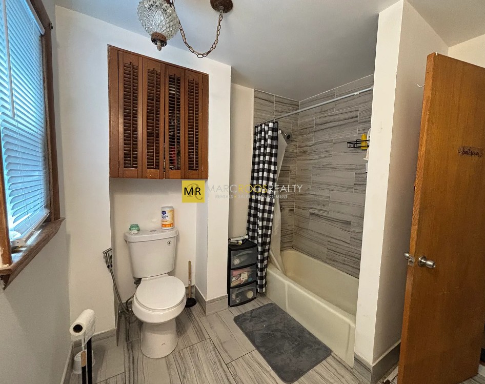 Photo 5 of Jefferson St. Unit 1