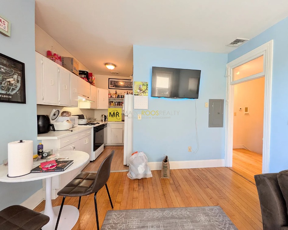 Photo 3 of Commonwealth Ave. Unit 2