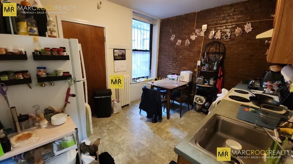 Photo 4 of Commonwealth Ave. Unit 6 [NO ADS]