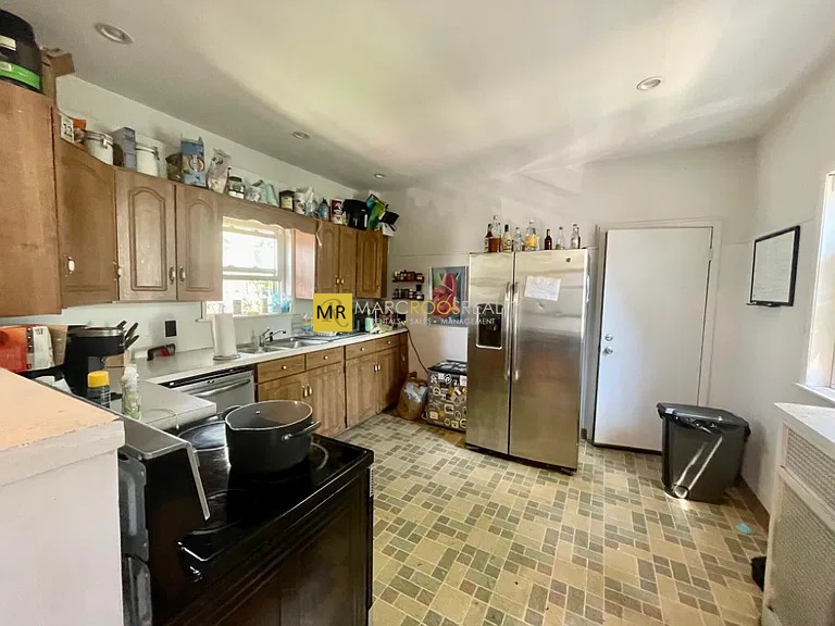 Photo 8 of Curtis Ave. Unit 1