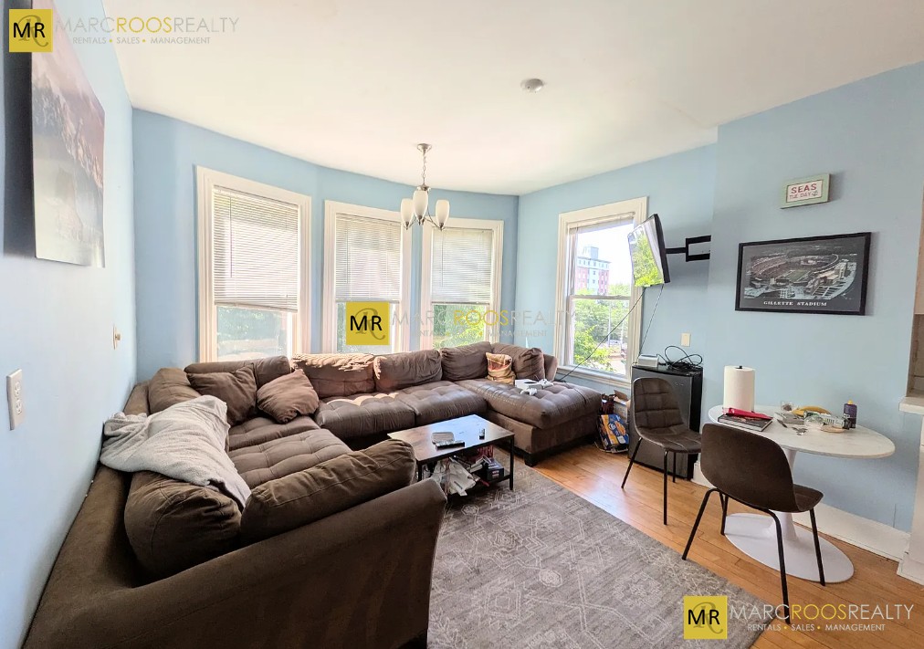 Commonwealth Ave. Unit 2, Boston