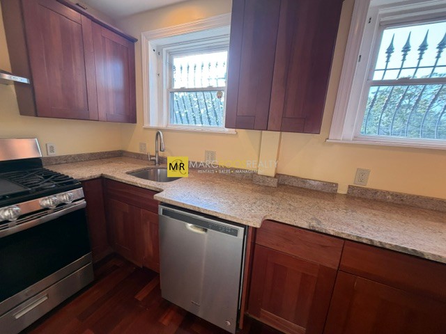 Photo 4 of Washington St. Unit 2