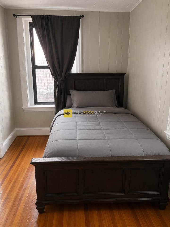 Photo 3 of Tileston St. Unit 3
