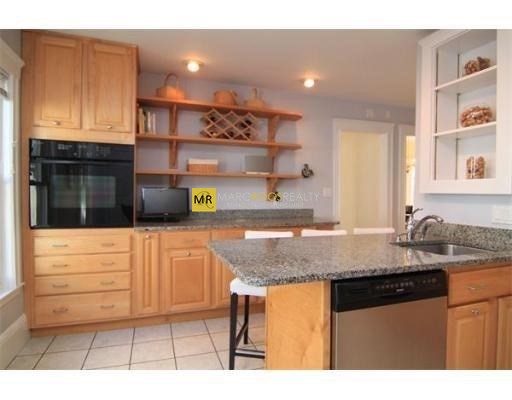 Photo 4 of Saint Clements St. Unit 2