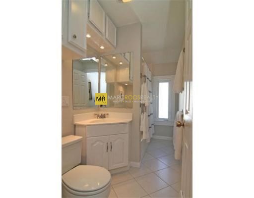 Photo 9 of Saint Clements St. Unit 2