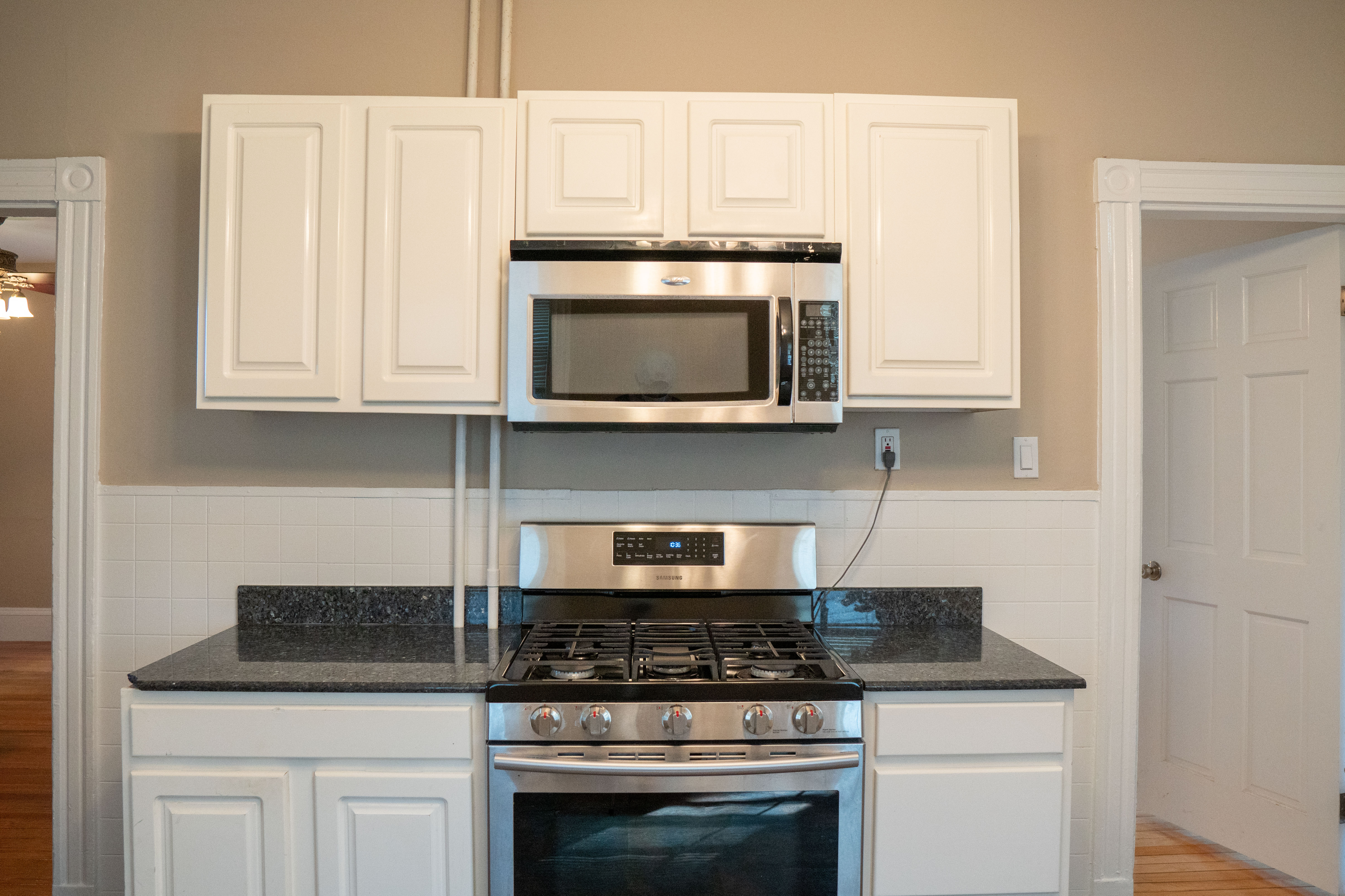 6 bed, 2 bath apartment for rent at 3 Parker Hill Ter Unit 1, Mission Hill — photo 25 of 43