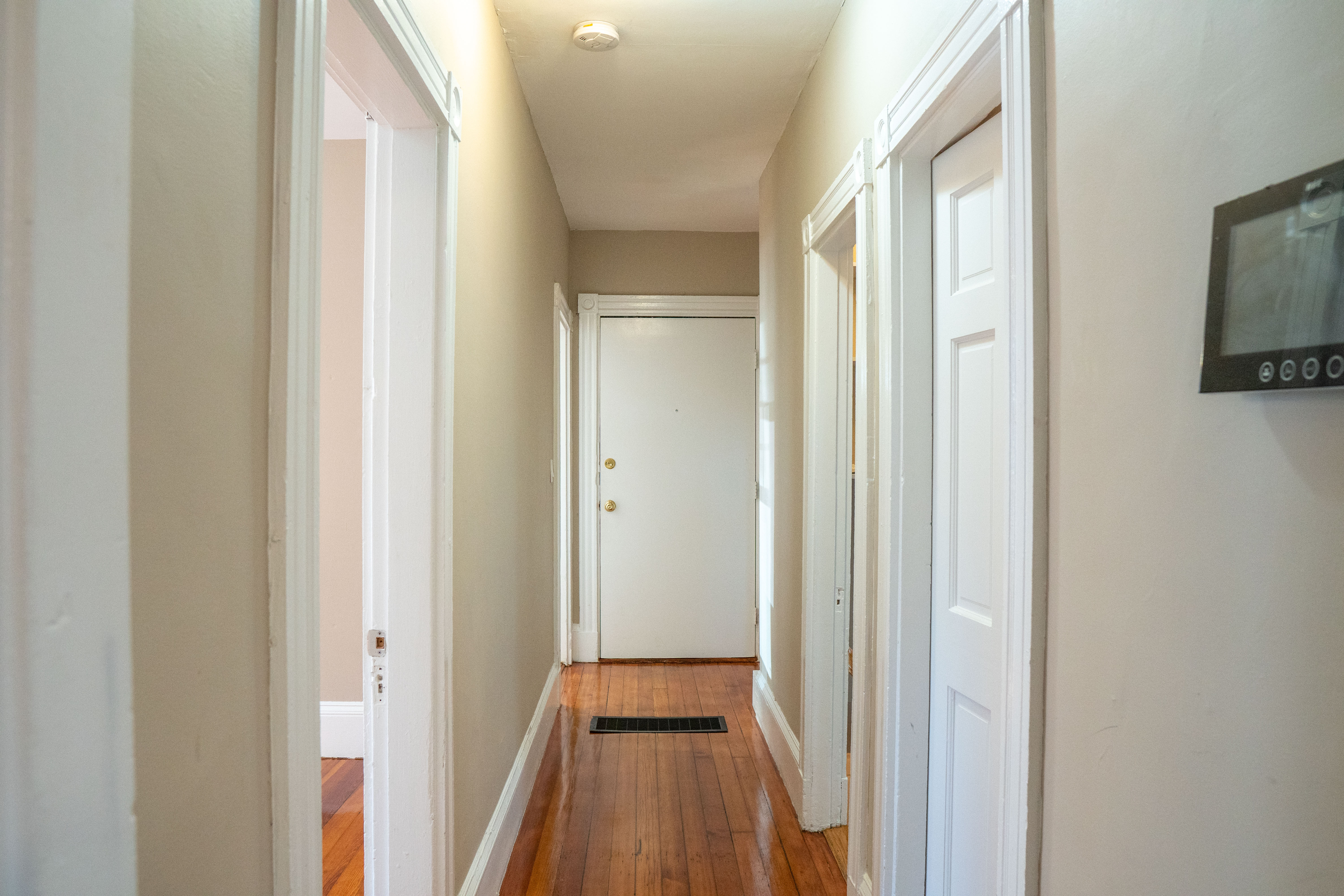 6 bed, 2 bath apartment for rent at 3 Parker Hill Ter Unit 1, Mission Hill — photo 29 of 43