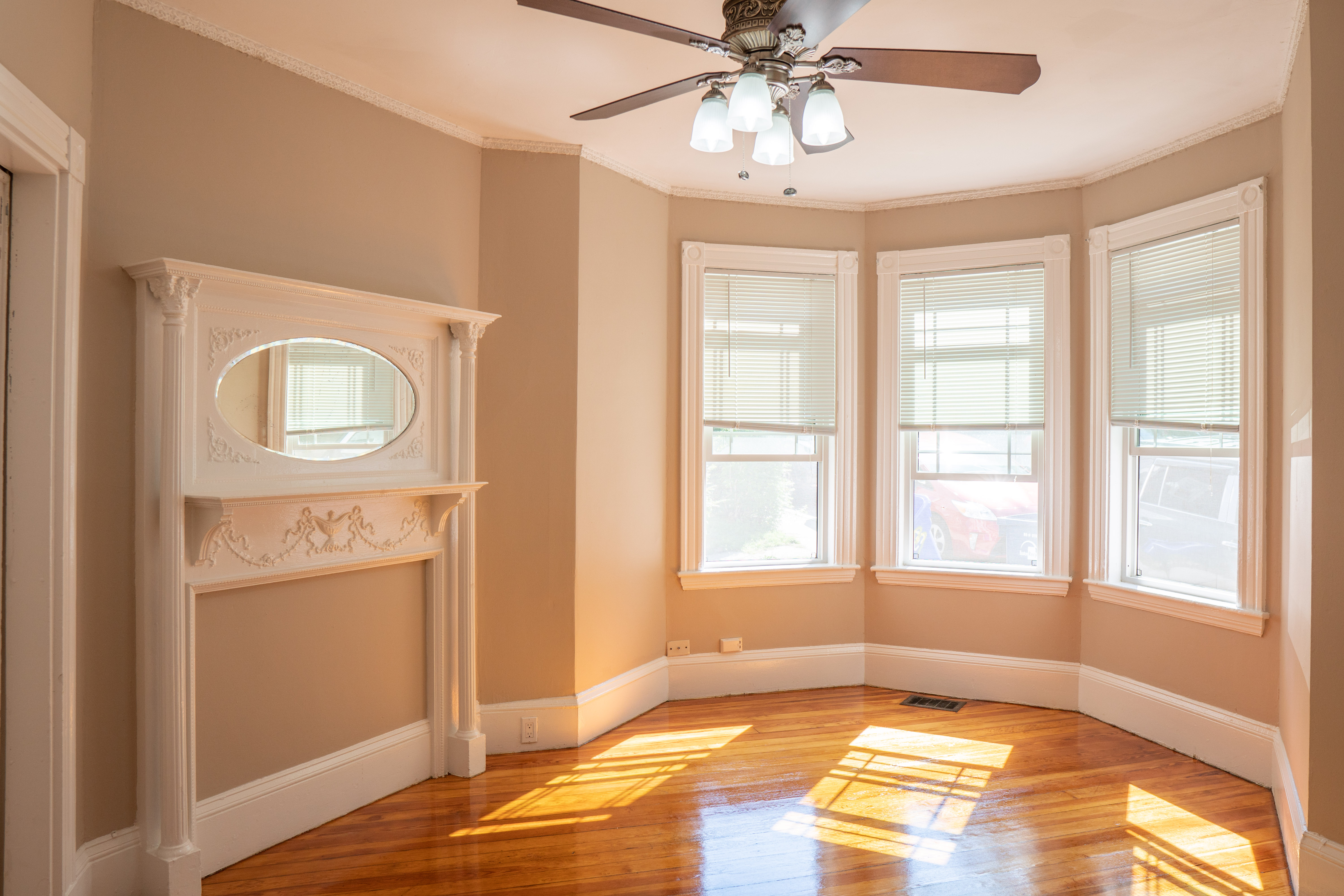 6 bed, 2 bath apartment for rent at 3 Parker Hill Ter Unit 1, Mission Hill