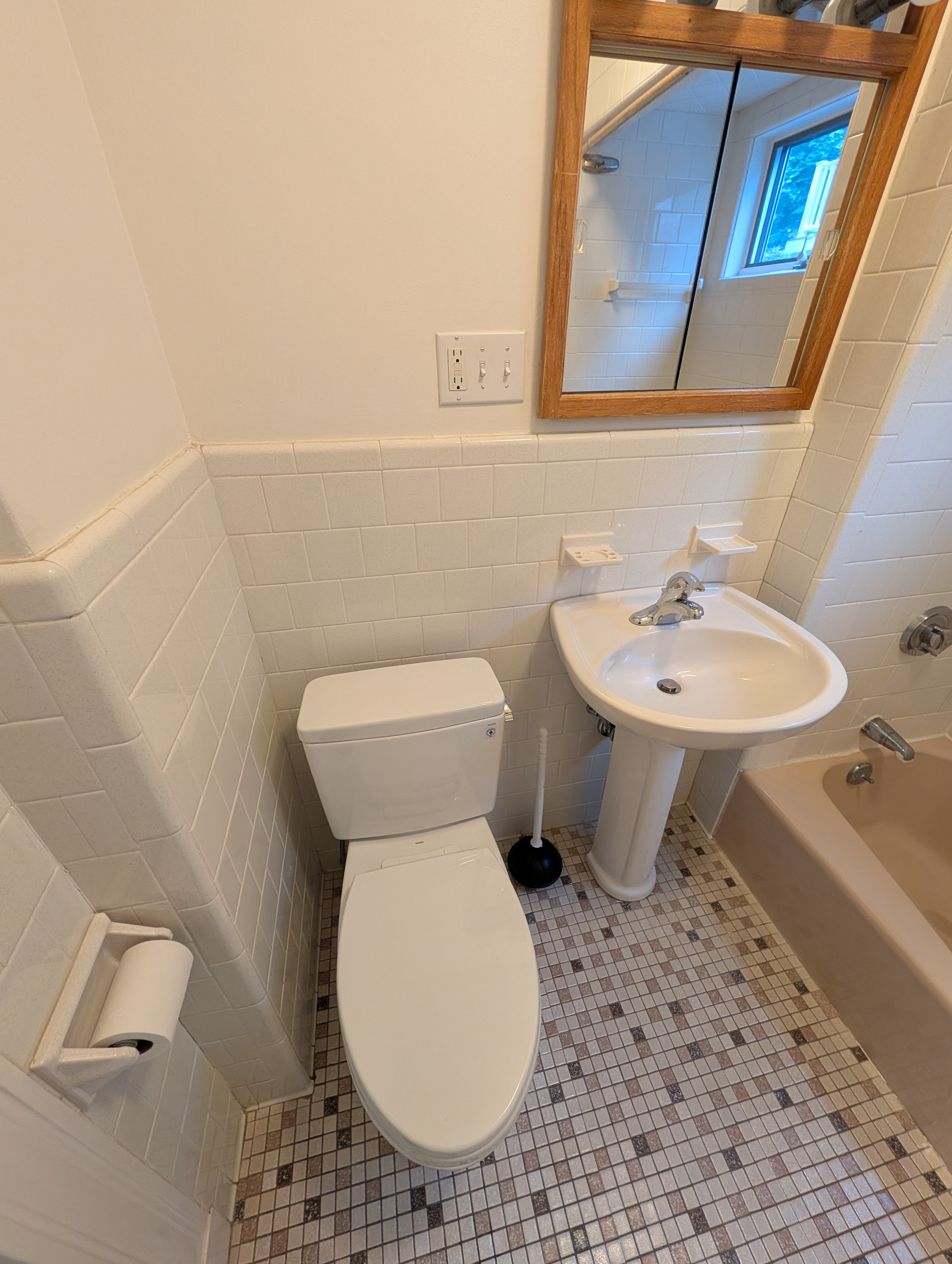 Photos of apartment on Seven Pines,Cambridge MA 02140