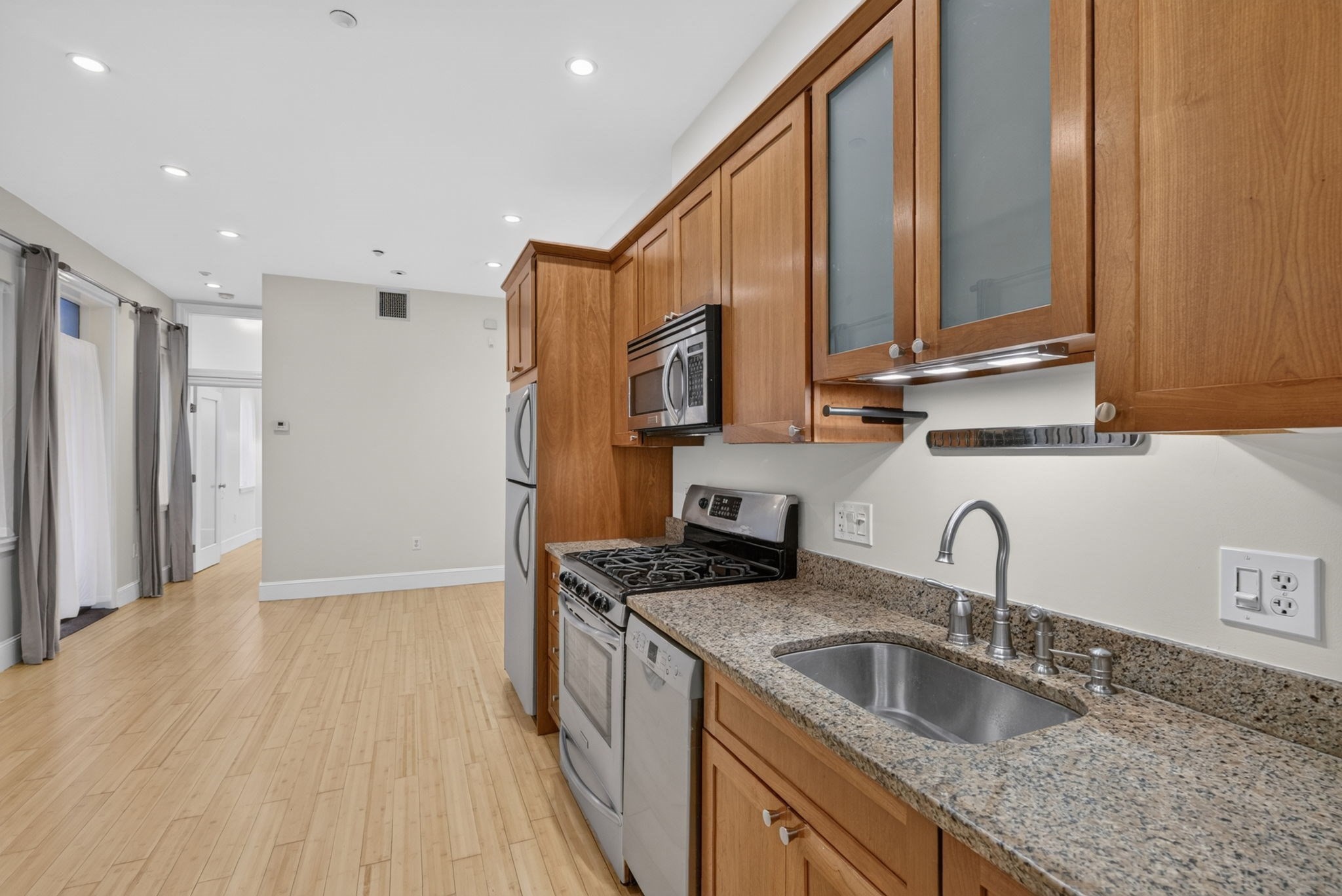 Photos of apartment on Garden Ct.,Boston MA 02113