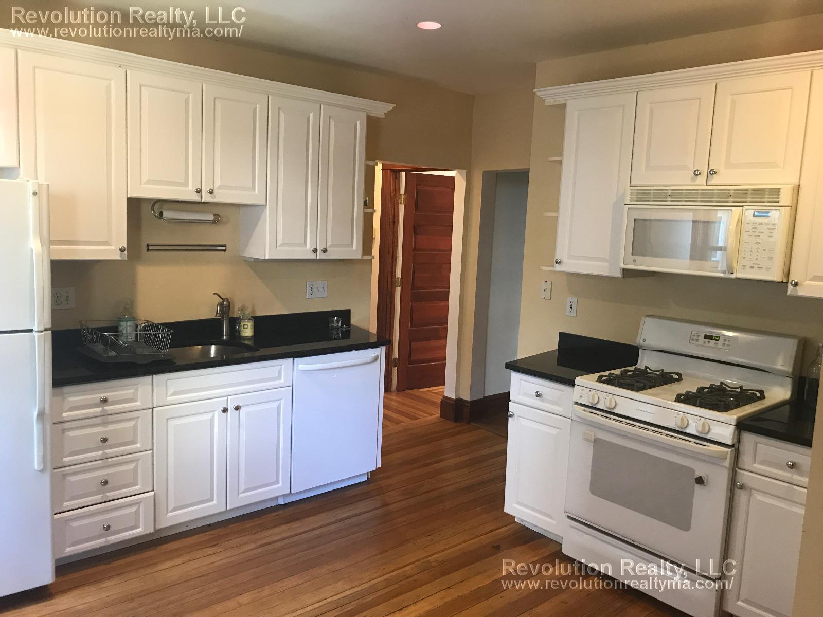 11 Granville Rd, West Cambridge