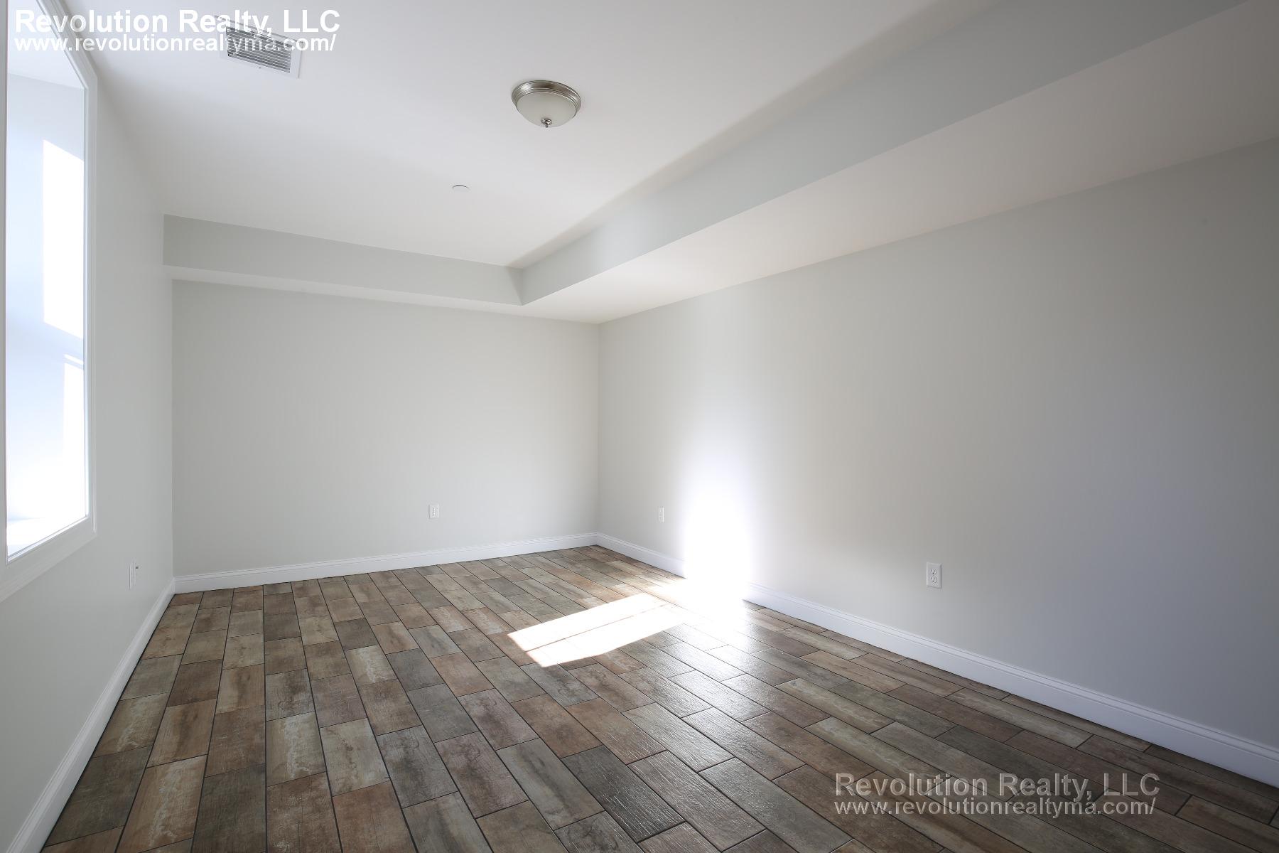 Photos of apartment on Lincoln Ave.,Somerville MA 