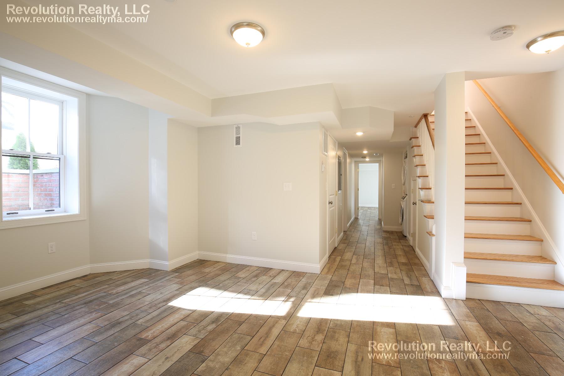 Photos of apartment on Lincoln Ave.,Somerville MA 