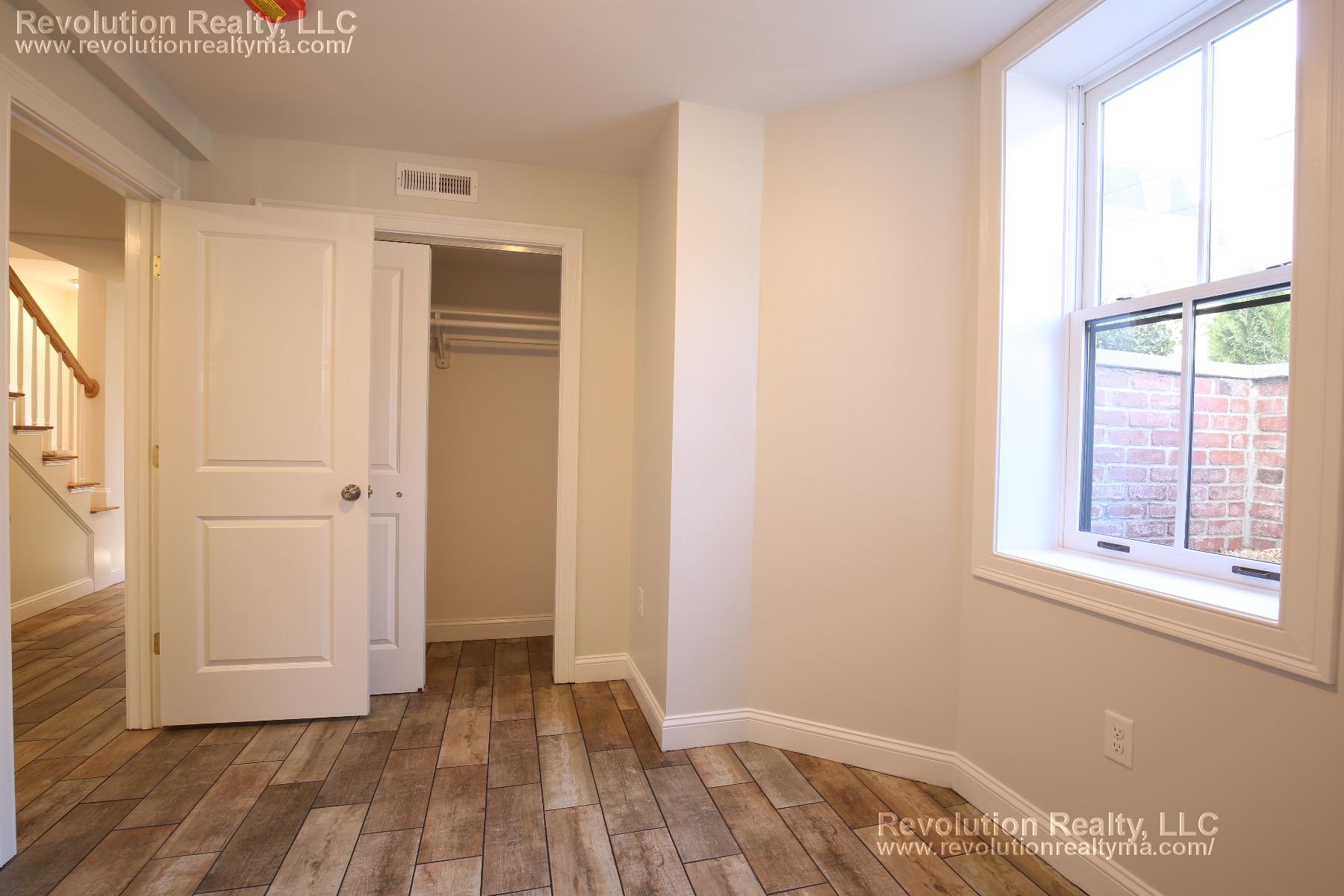 Photos of apartment on Lincoln Ave.,Somerville MA 