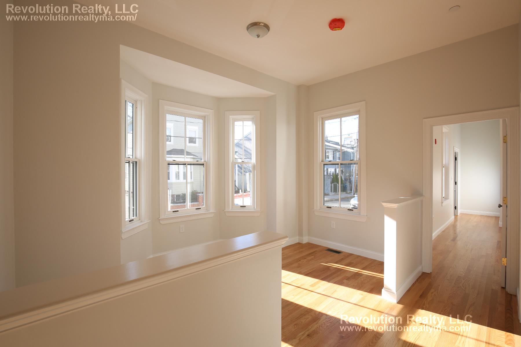 Photos of apartment on Lincoln Ave.,Somerville MA 