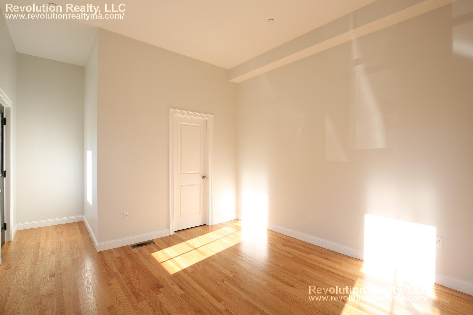 Photos of apartment on Lincoln Ave.,Somerville MA 