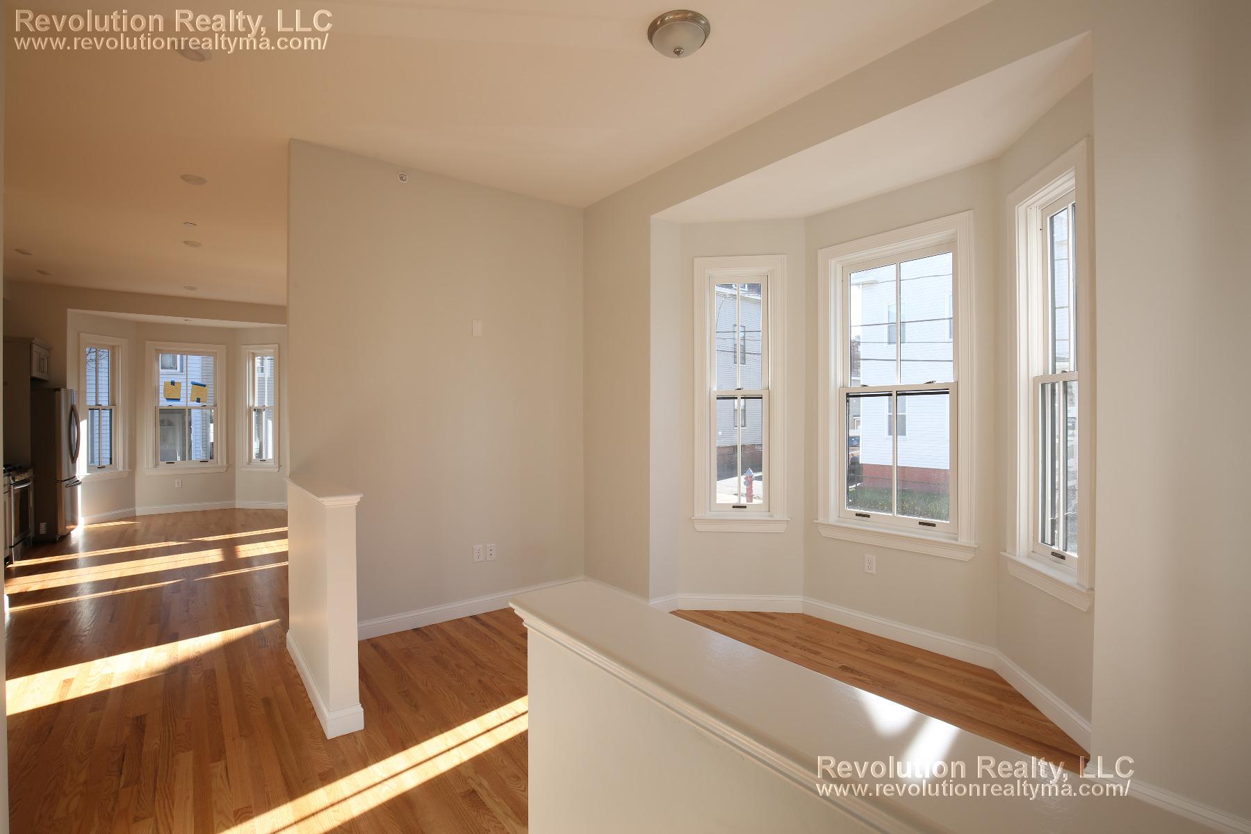 Photos of apartment on Lincoln Ave.,Somerville MA 