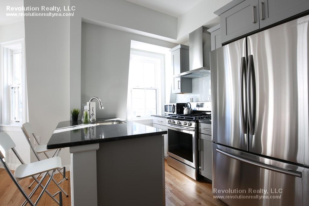 2 bed, 2 bath apartment for rent at 20 George St Unit 2R, East Somerville — photo 1 of 8