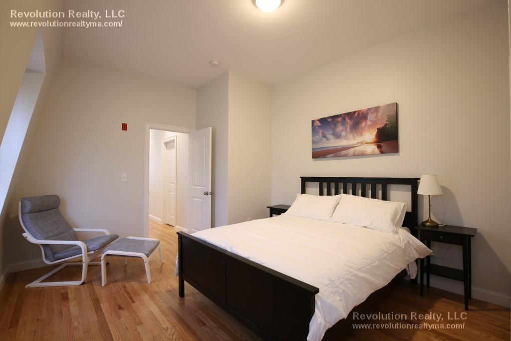 2 bed, 2 bath apartment for rent at 20 George St Unit 2R, East Somerville — photo 7 of 8